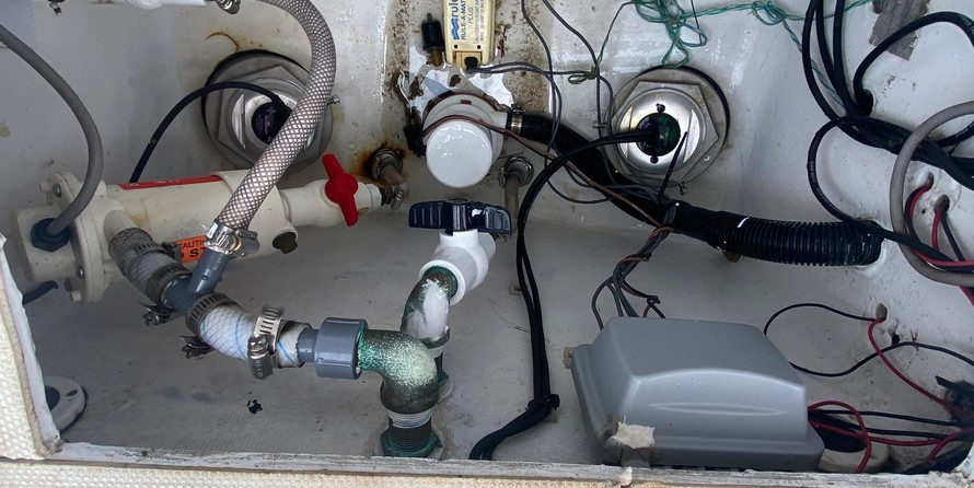 Custom carolina 28 center console