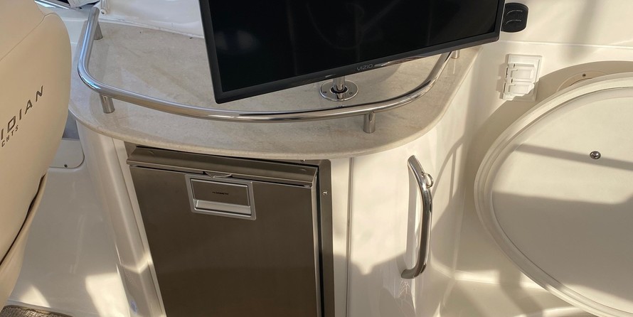 Meridian 441 Sedan