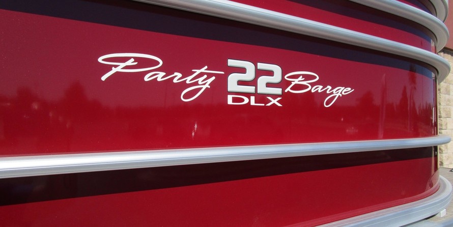 Sun Tracker Party Barge 22 XP3