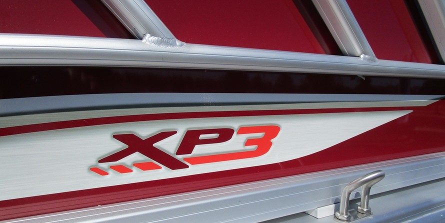 Sun Tracker Party Barge 22 XP3