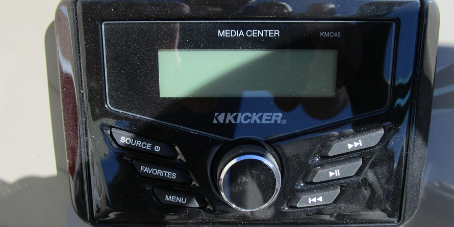 Sun Tracker Party Barge 22 XP3