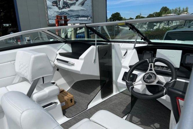 FOUR WINNS MODEL 2022) H1 OUTBOARD 21ft.