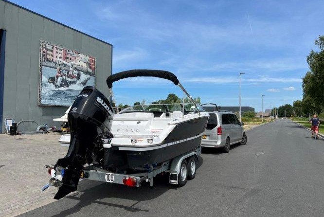 FOUR WINNS MODEL 2022) H1 OUTBOARD 21ft.