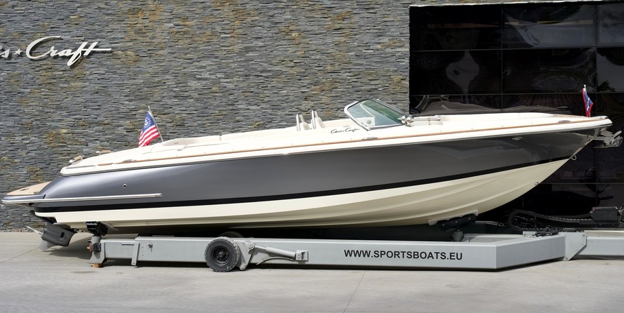 Chris-Craft Launch 27