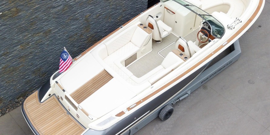 Chris-Craft Launch 27