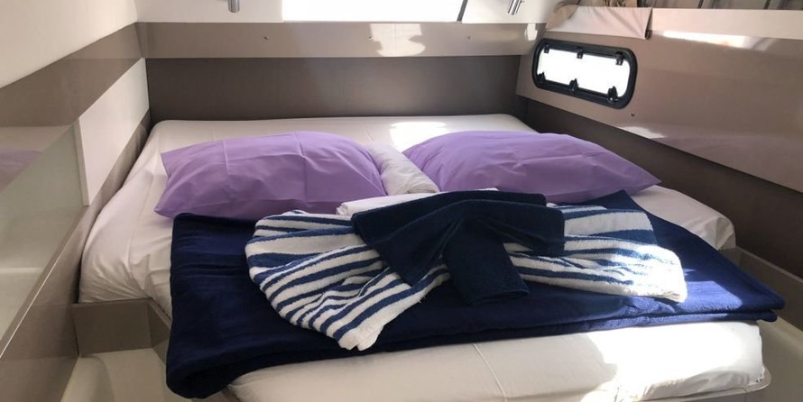 Bali catamarans 4.0 lounge