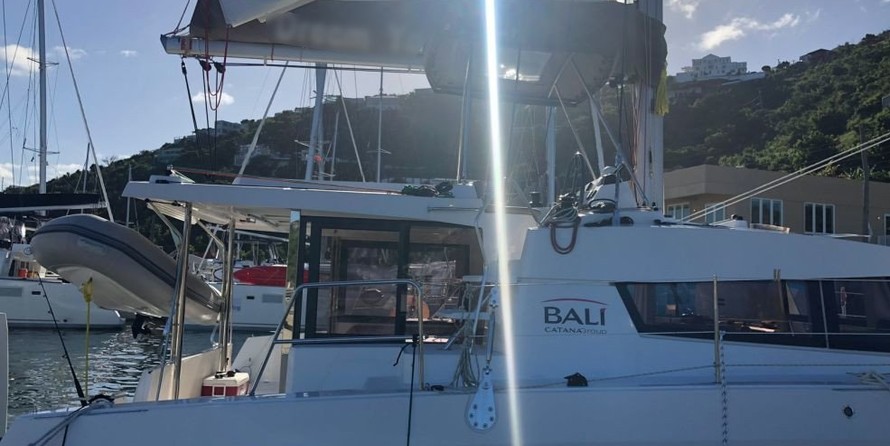 Bali catamarans 4.0 lounge