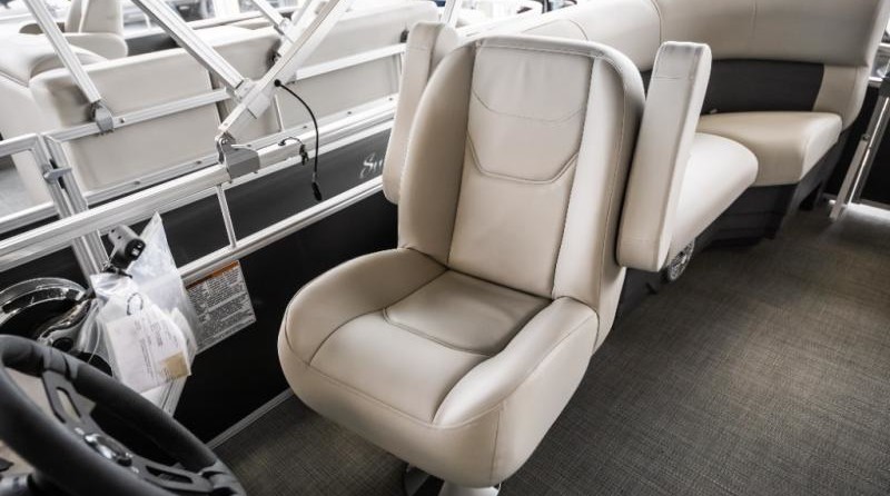 Sunchaser Boats Geneva Cruise 20 LR DH