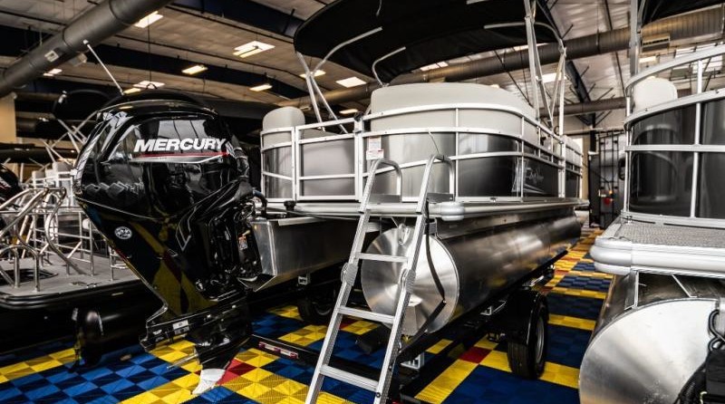 Sunchaser Boats Geneva Cruise 20 LR DH