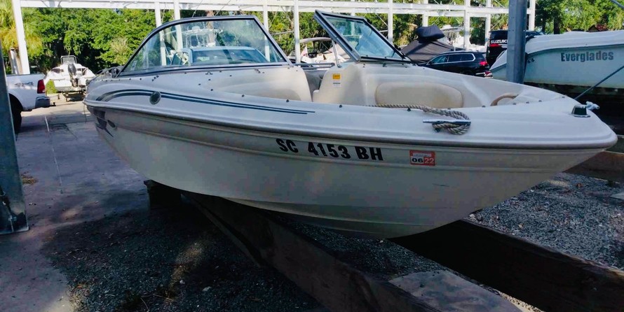 Sea Ray 180 Dual Console