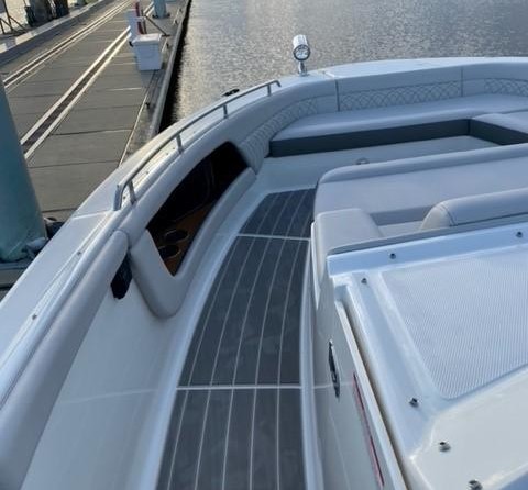 Sea Ray 370 Sundancer