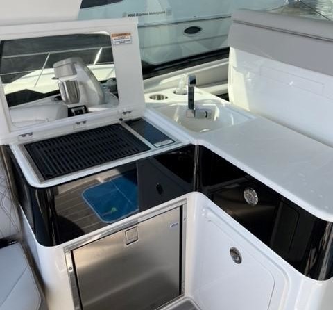 Sea Ray 370 Sundancer