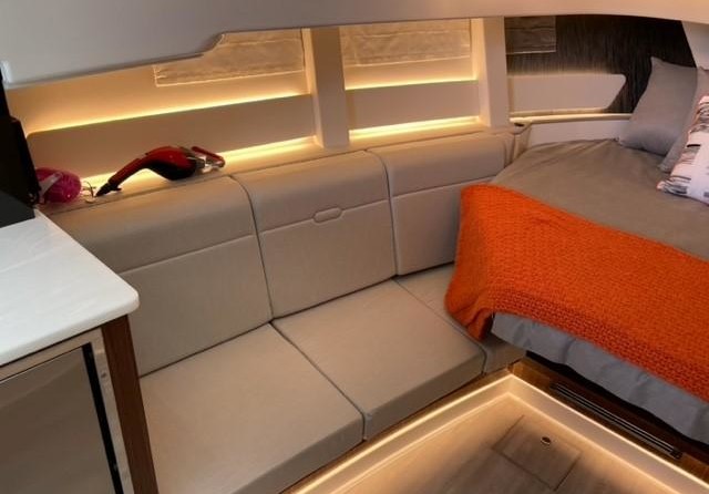 Sea Ray 370 Sundancer