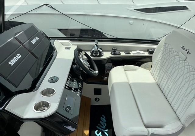 Sea Ray 370 Sundancer