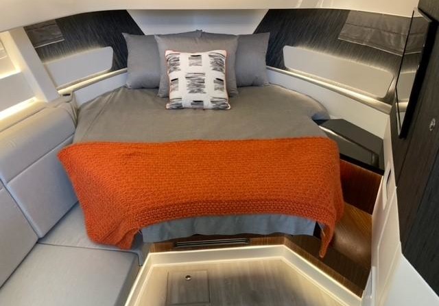 Sea Ray 370 Sundancer