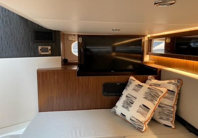 Sea Ray 370 Sundancer