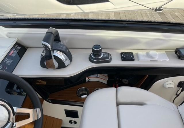 Sea Ray 370 Sundancer