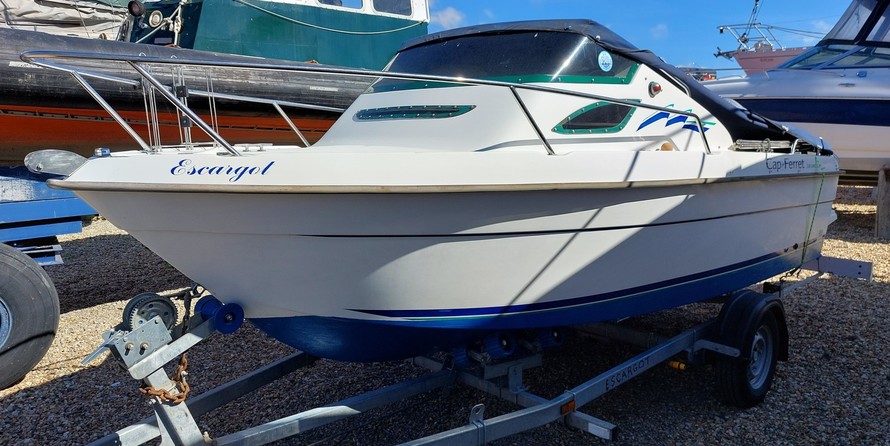 B2 Marine 500 Cabin (available)