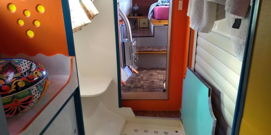 Bruce roberts spray 45