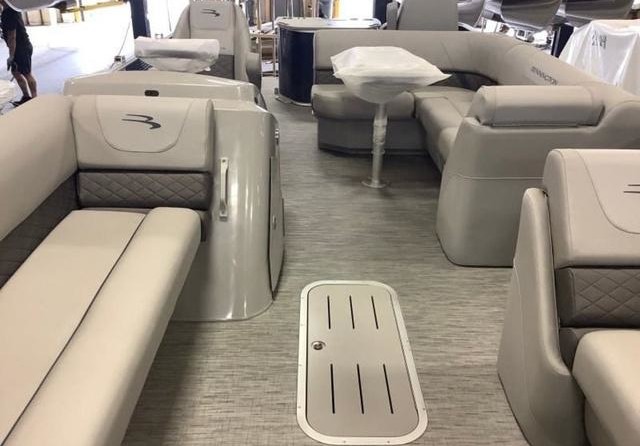 Bennington 23 SXSNPAPG