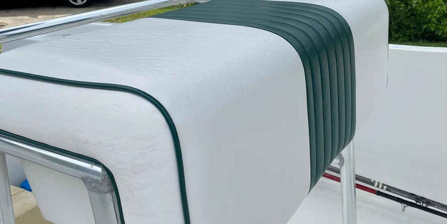 Angler Pro Boats 2900 center console