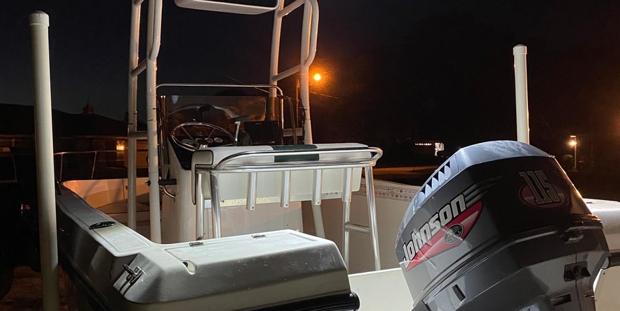 Angler Pro Boats 2900 center console