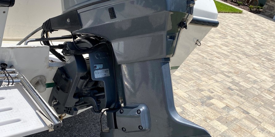 Angler Pro Boats 2900 center console