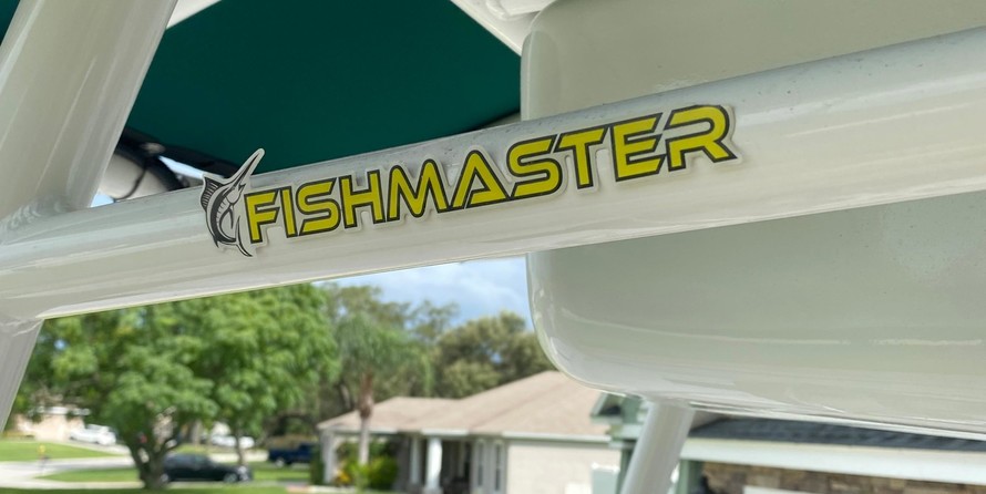 Angler Pro Boats 2900 center console