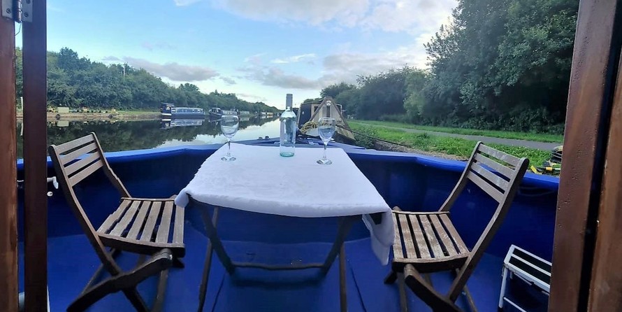 Wide beam narrowboat 65 x 12 hanbury monarch