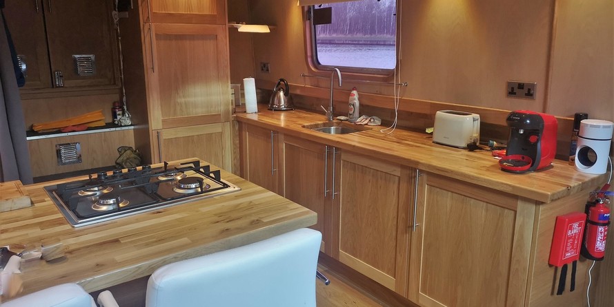 Wide beam narrowboat 65 x 12 hanbury monarch