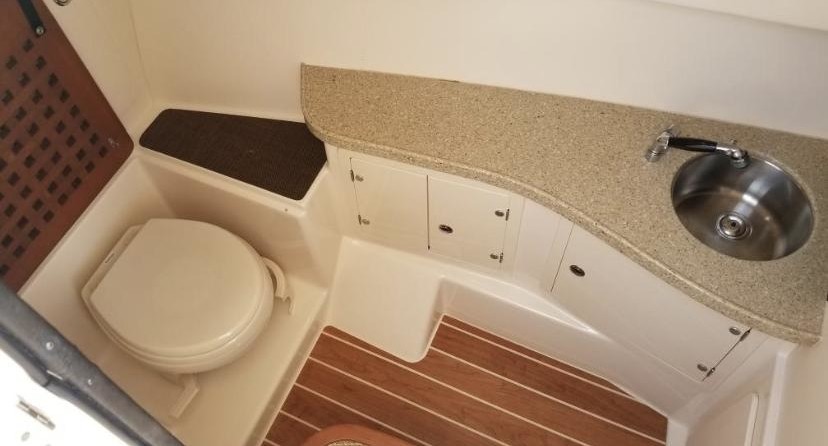 Grady-White Freedom 335