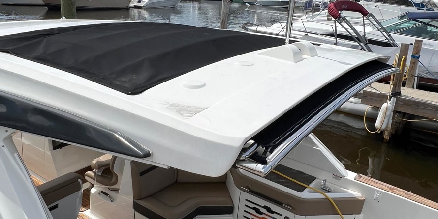 Sea Ray 310 SLX