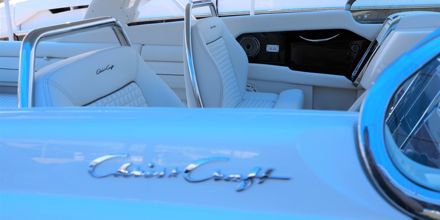 Chris-Craft Launch 35 GT