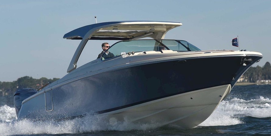 Chris-Craft Launch 35 GT