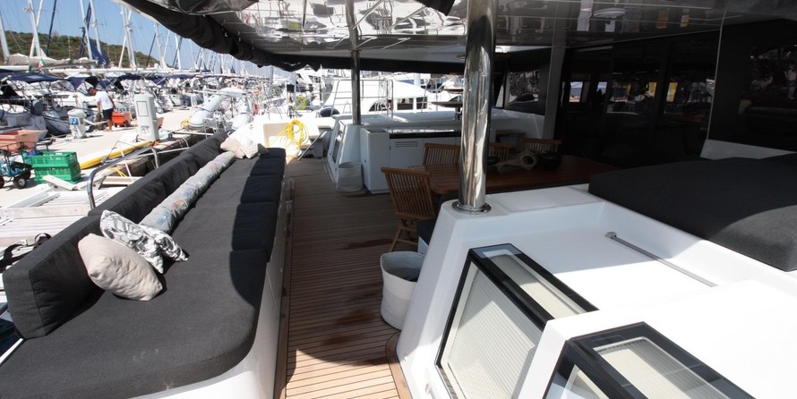 Lagoon 620