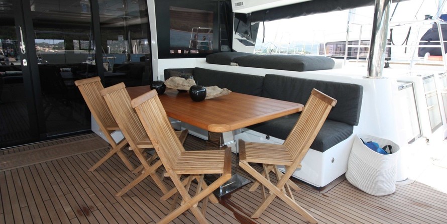 Lagoon 620