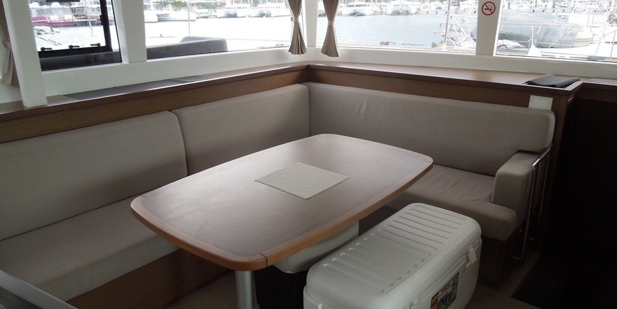 Lagoon 450 S