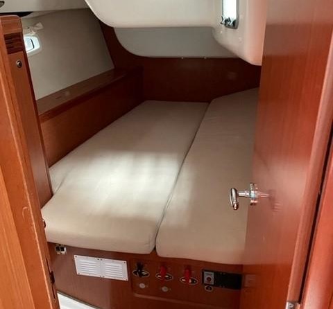 Beneteau Oceanis 40