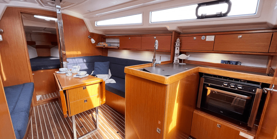 Bavaria CRUISER 34