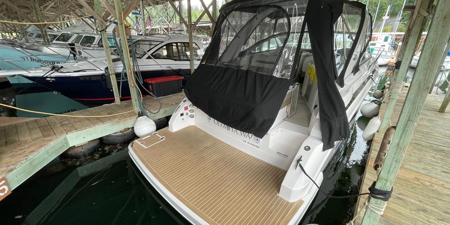 Regal 33 Express