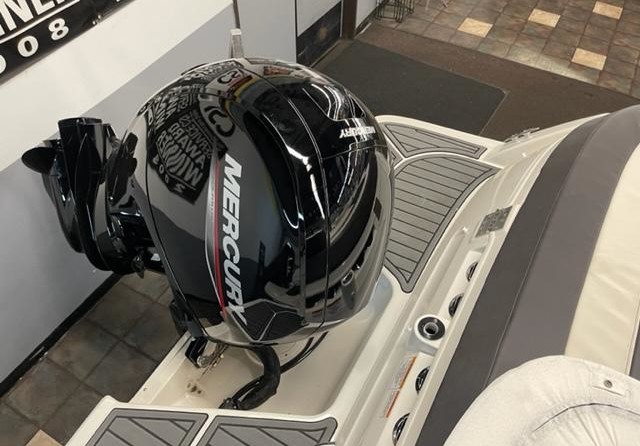 Bayliner VR6 BOWRIDER