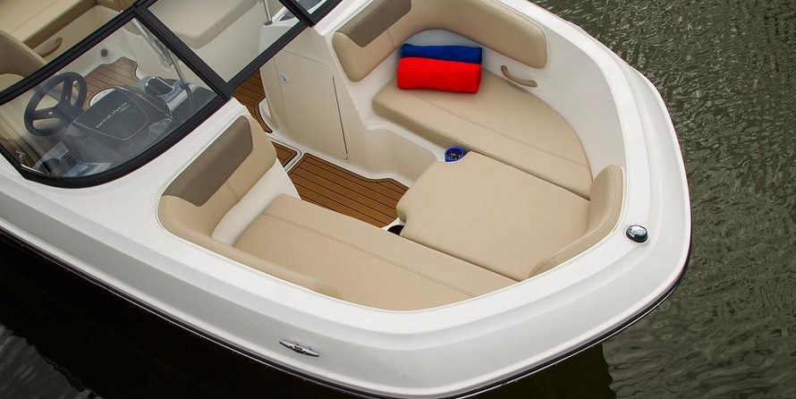 Bayliner VR6 BOWRIDER