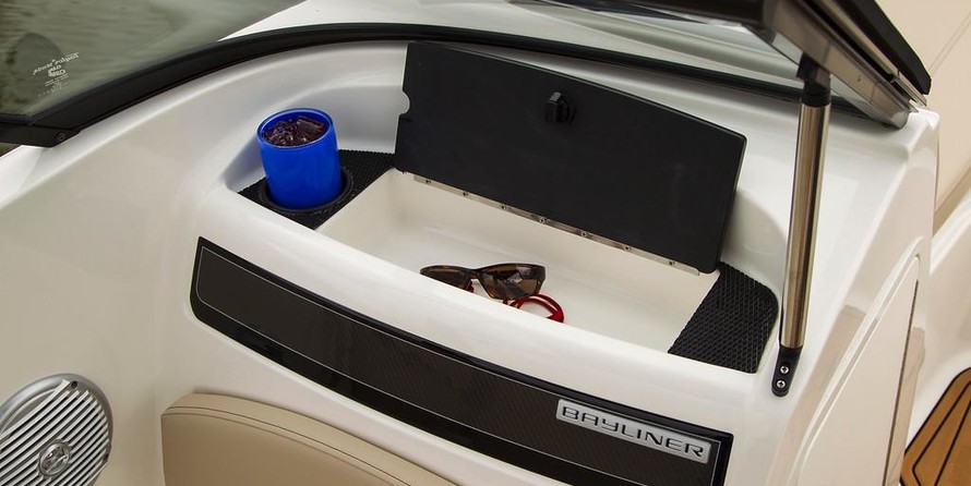 Bayliner VR6 BOWRIDER