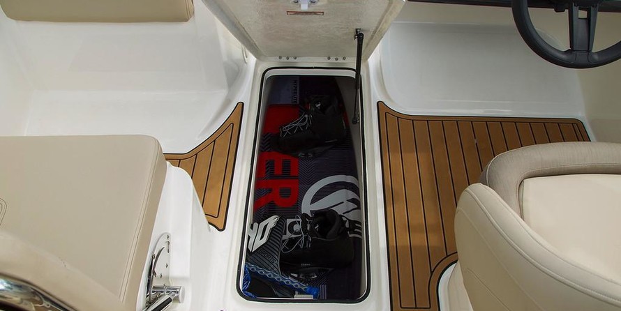 Bayliner VR6 BOWRIDER