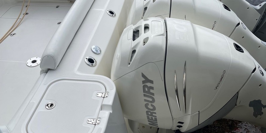 Boston Whaler 345 Conquest