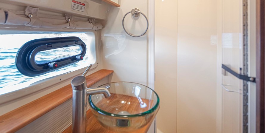 Sea Ray Sundancer 350