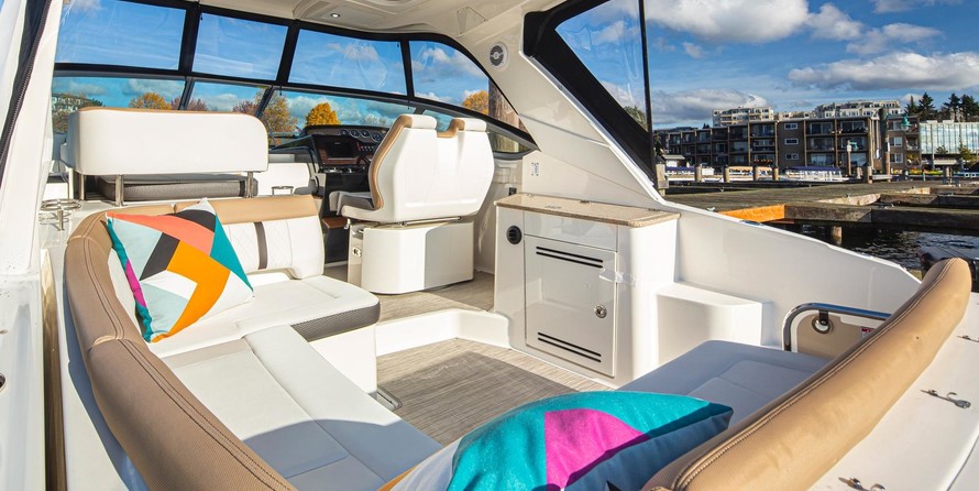 Sea Ray Sundancer 350