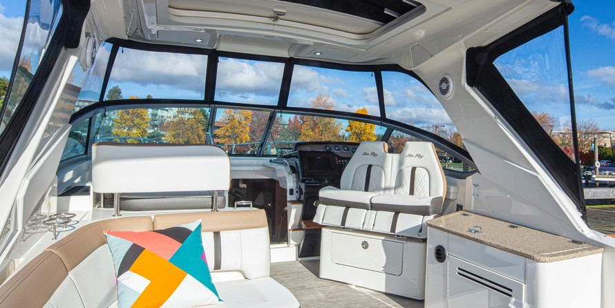 Sea Ray Sundancer 350