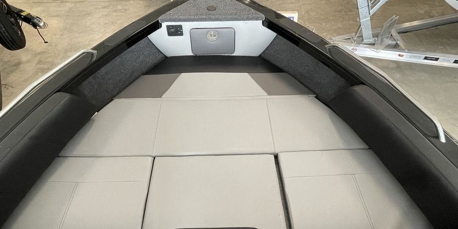 Crestliner 1850 Sportfish