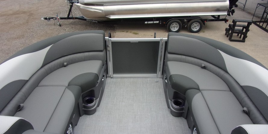 Avalon 2485 LSZ Versatile Rear Bench Sport Toon Windshield